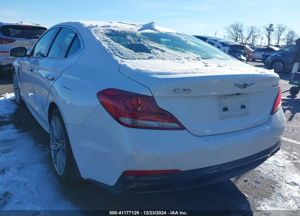 2020 GENESIS G70 2.0T AWD VIN: KMTG34LAXLU049190