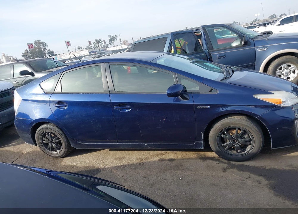 2013 TOYOTA PRIUS VIN: JTDKN3DU3D1733667