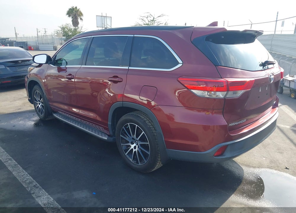 2017 TOYOTA HIGHLANDER VIN: 5TDJZRFH1HS453306