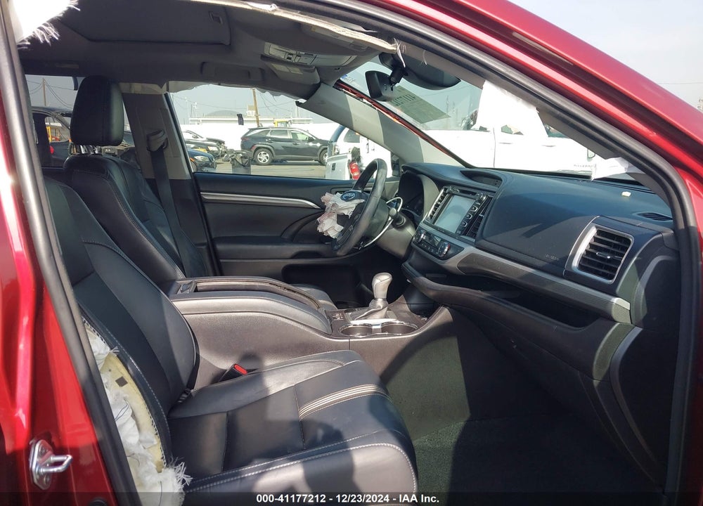 2017 TOYOTA HIGHLANDER VIN: 5TDJZRFH1HS453306