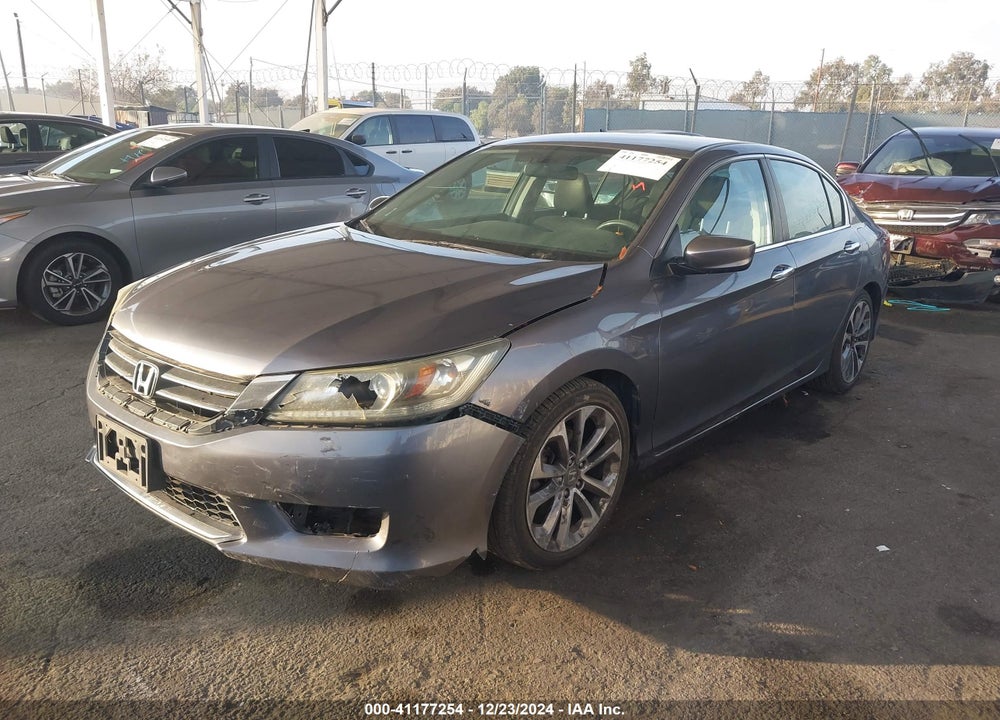 2013 HONDA ACCORD VIN: 1HGCR2F54DA082687