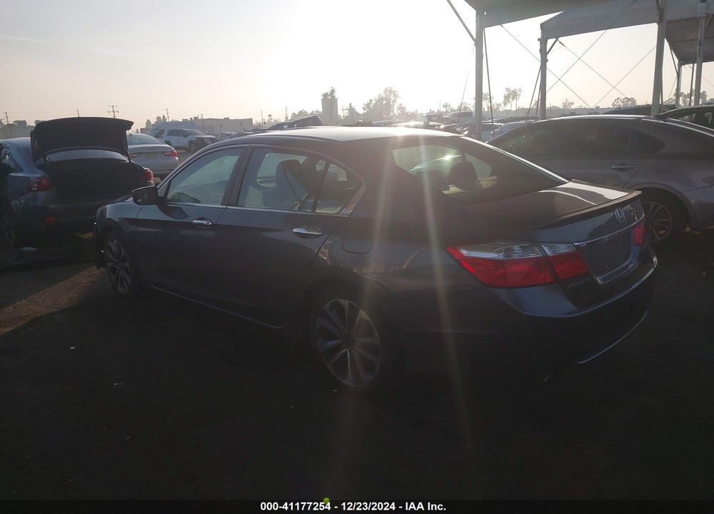 2013 HONDA ACCORD VIN: 1HGCR2F54DA082687
