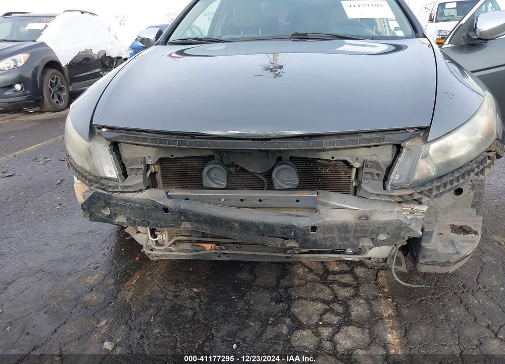 2008 HONDA ACCORD VIN: 1HGCS22888A001989