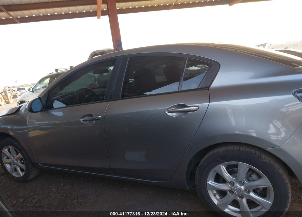 2010 MAZDA MAZDA3 VIN: JM1BL1SF1A1144272