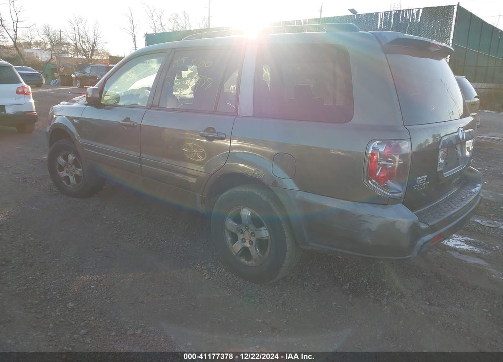 2008 HONDA PILOT EX VIN: 5FNYF18458B028050