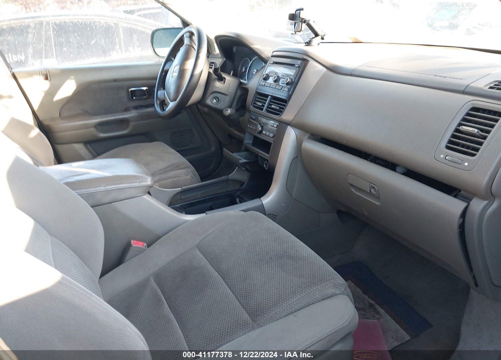 2008 HONDA PILOT EX VIN: 5FNYF18458B028050