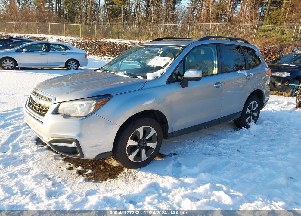 2018 SUBARU FORESTER VIN: JF2SJAGC1JH463460