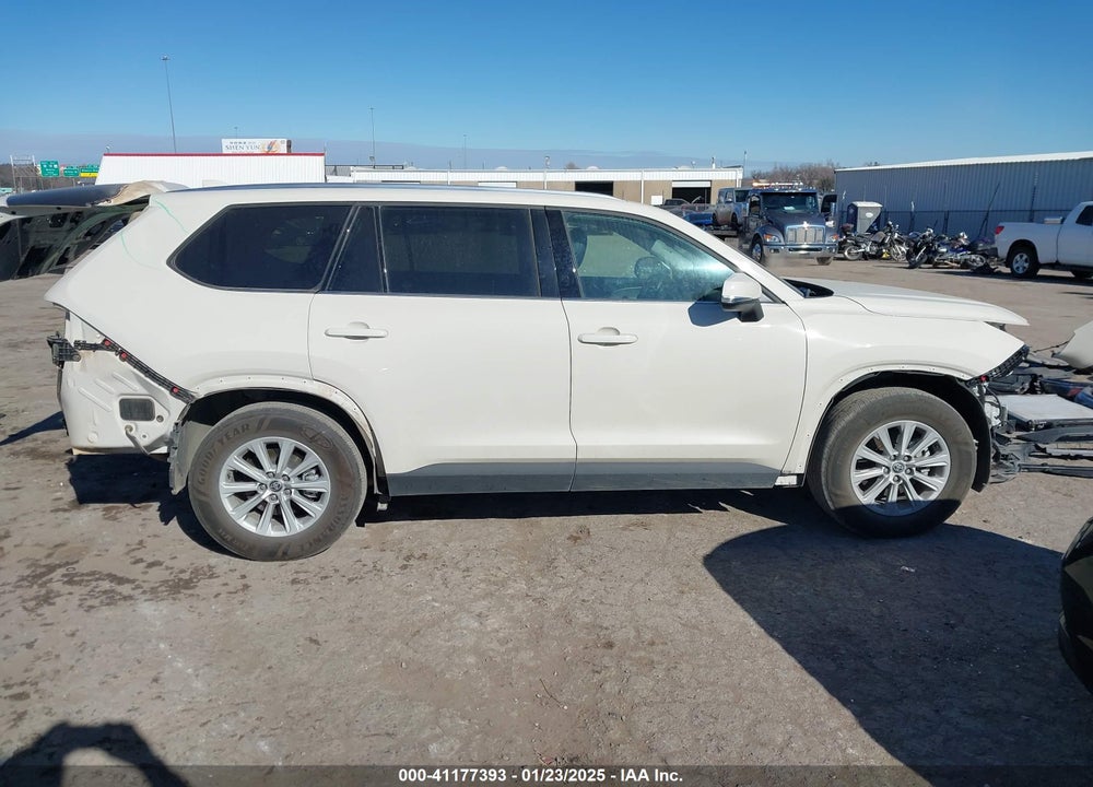 2024 TOYOTA GRAND HIGHLANDER XLE VIN: 5TDAAAA54RS008937