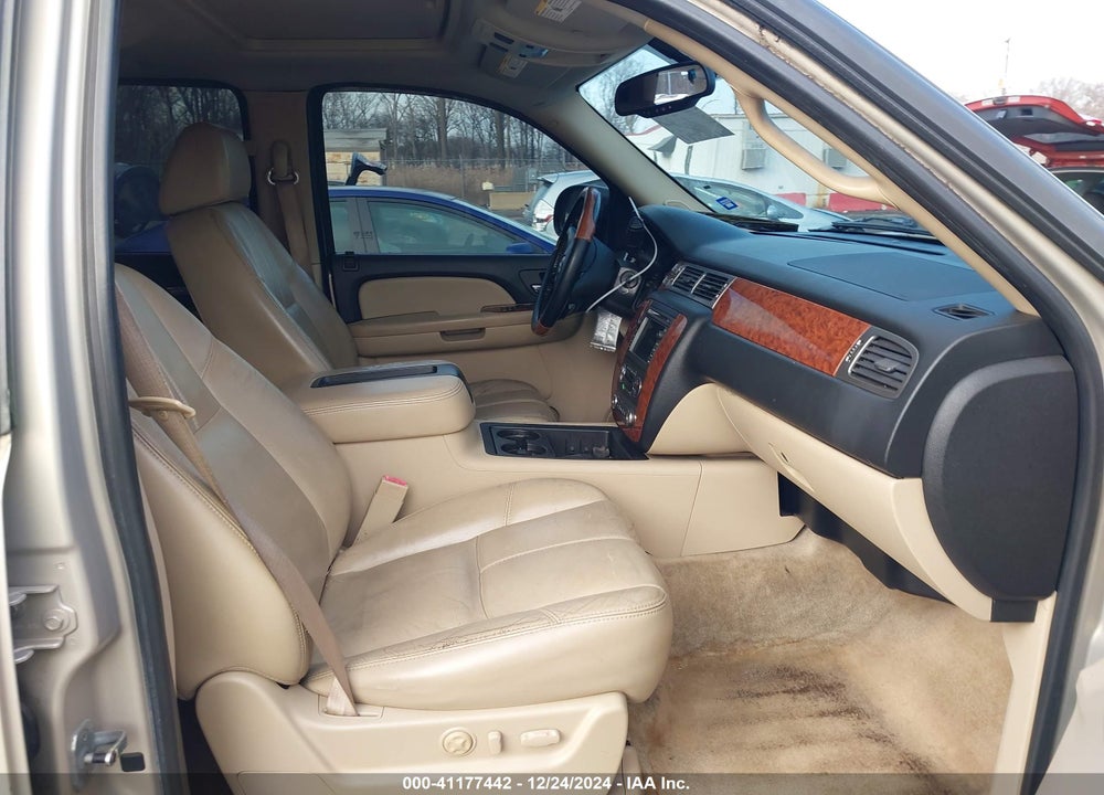 2007 CHEVROLET TAHOE VIN: 1GNFK13057R127152