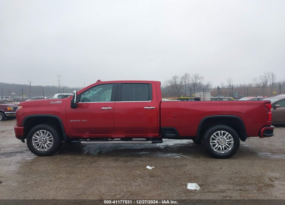 2022 CHEVROLET SILVERADO 3500HD 4WD  LONG BED HIGH COUNTRY VIN: 1GC4YVEY7NF305473