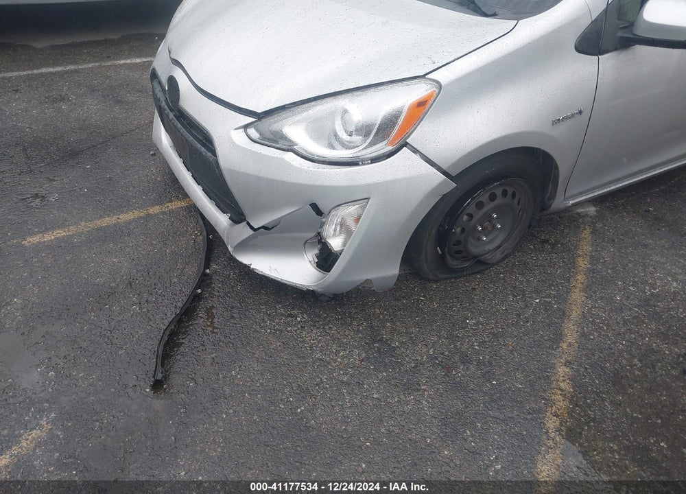 2015 TOYOTA PRIUS C VIN: JTDKDTB39F1101482