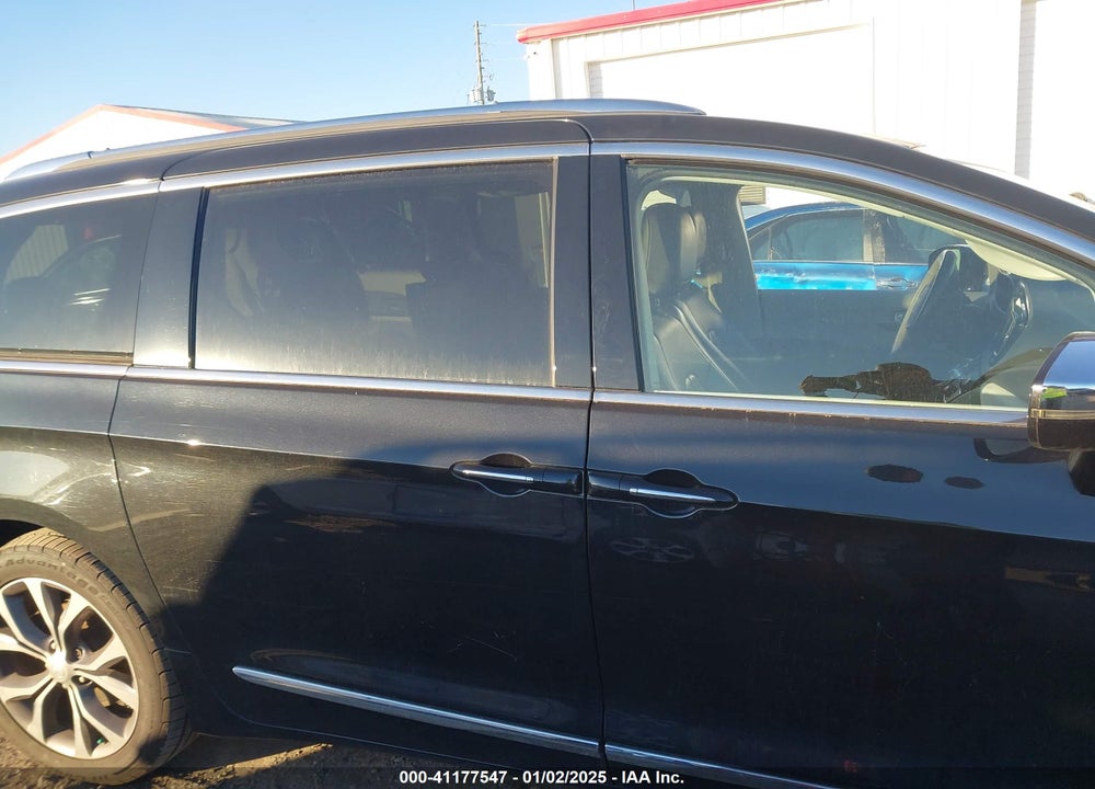 2018 CHRYSLER PACIFICA LIMITED VIN: 2C4RC1GG2JR100583
