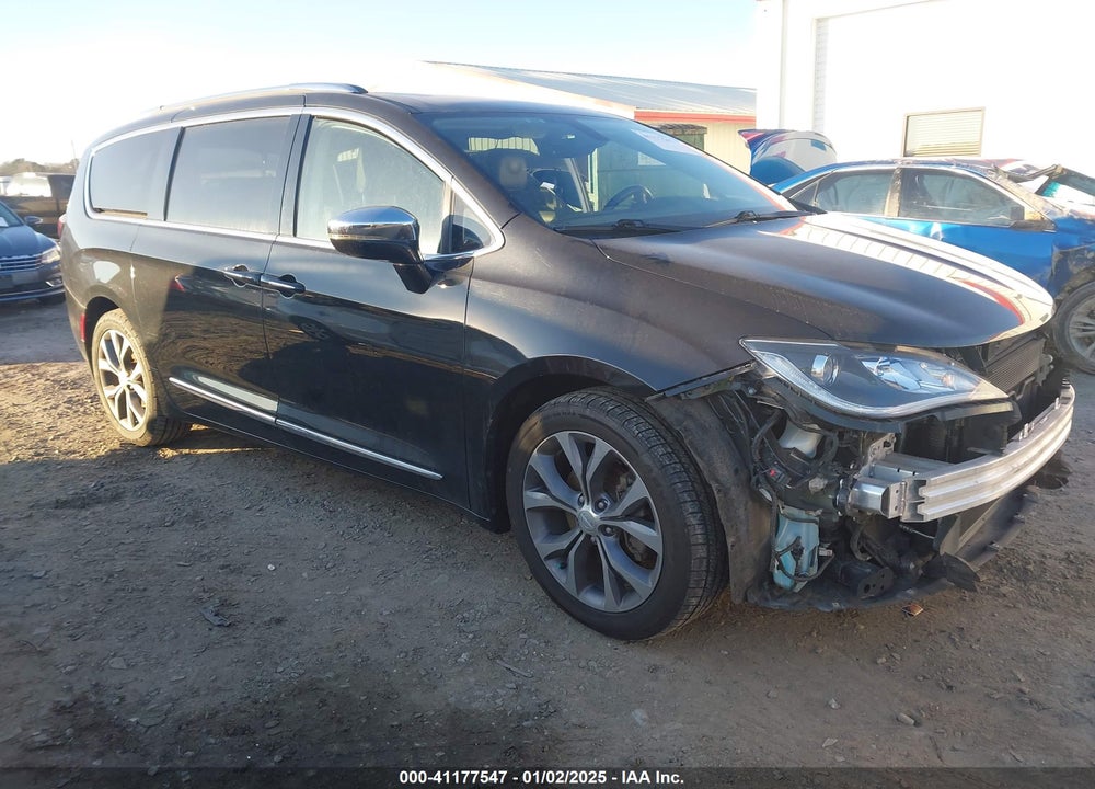 2018 CHRYSLER PACIFICA LIMITED VIN: 2C4RC1GG2JR100583