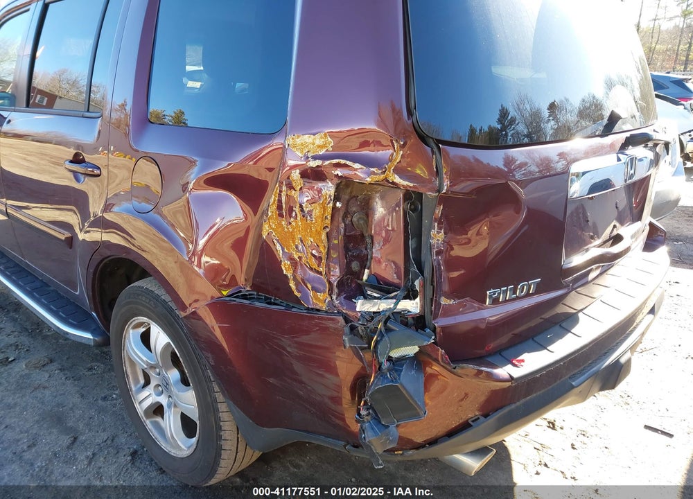 2012 HONDA PILOT VIN: 5FNYF4H59CB055612