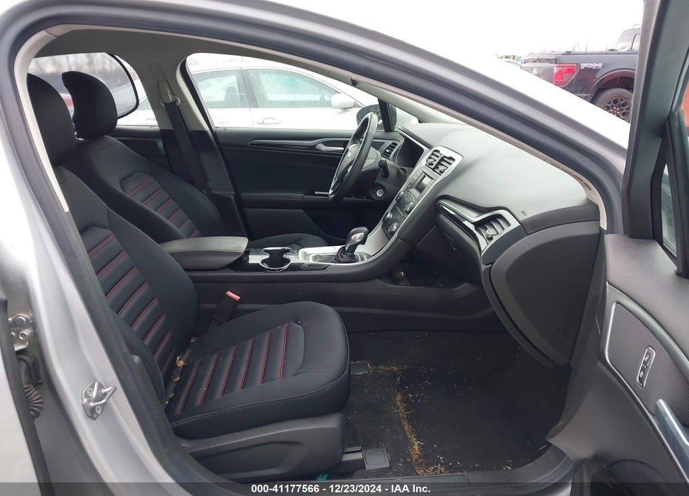 2014 FORD FUSION SE VIN: 3FA6P0H70ER368411