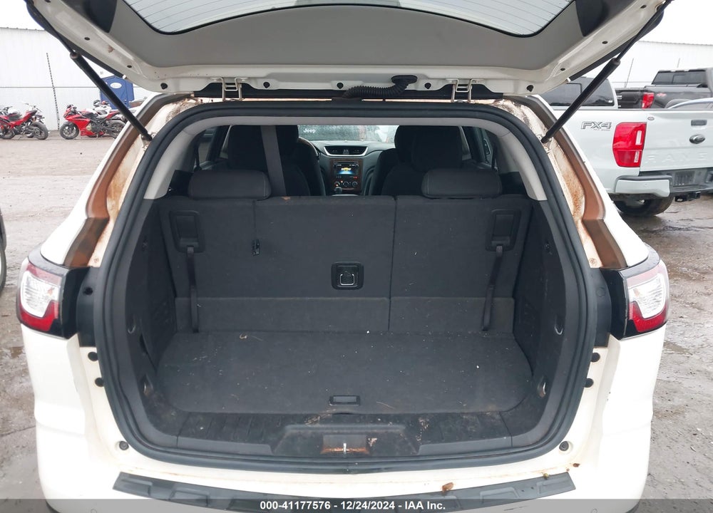 2013 CHEVROLET TRAVERSE VIN: 1GNKRGKD2DJ108151