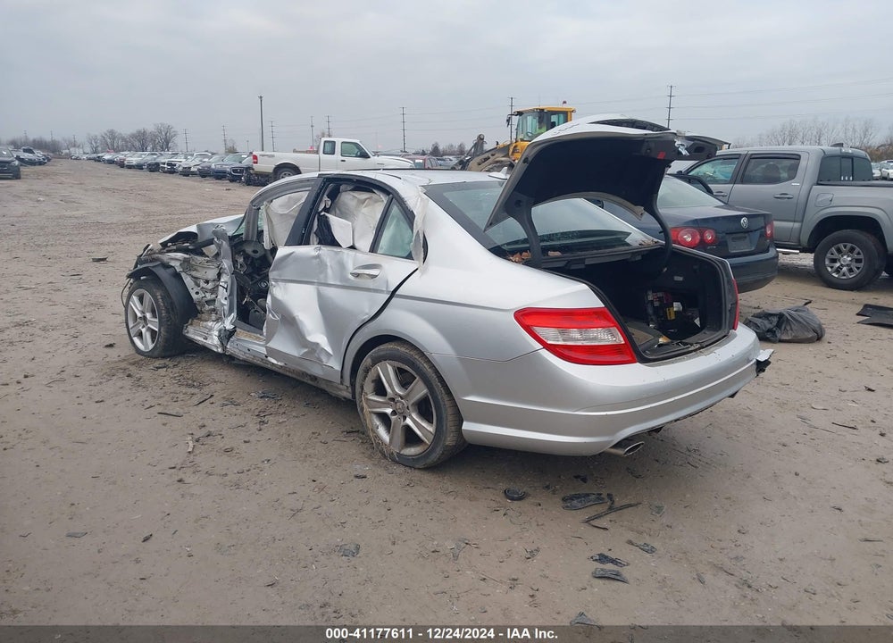 2011 MERCEDES-BENZ C 300 LUXURY 4MATIC/SPORT 4MATIC VIN: WDDGF8BBXBR158456