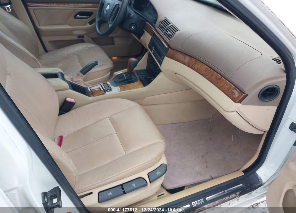 2001 BMW 525IA VIN: WBADT43411GX22131