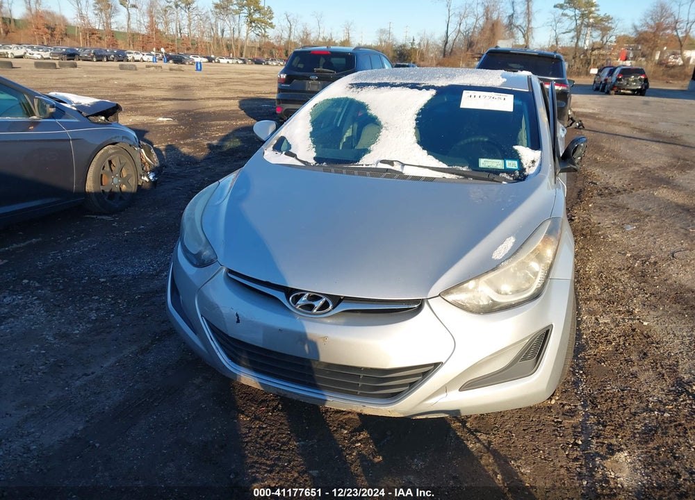 2016 HYUNDAI ELANTRA SE VIN: 5NPDH4AE1GH729729