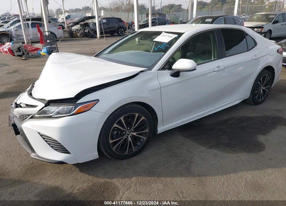 2018 TOYOTA CAMRY SE VIN: JTNB11HK0J3040401