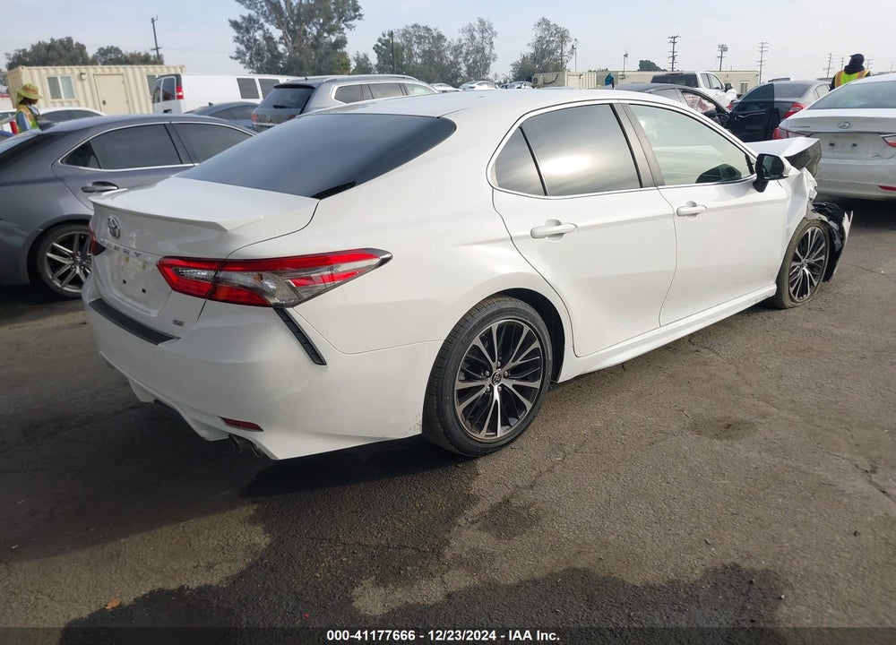 2018 TOYOTA CAMRY SE VIN: JTNB11HK0J3040401