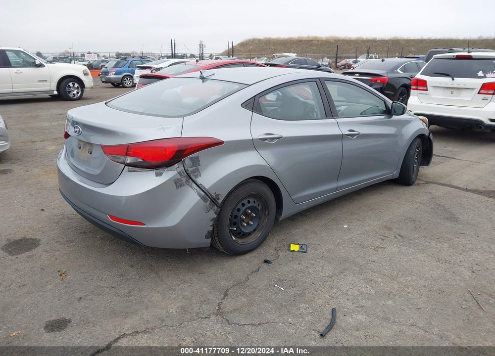 2016 HYUNDAI ELANTRA SE VIN: 5NPDH4AE4GH748808