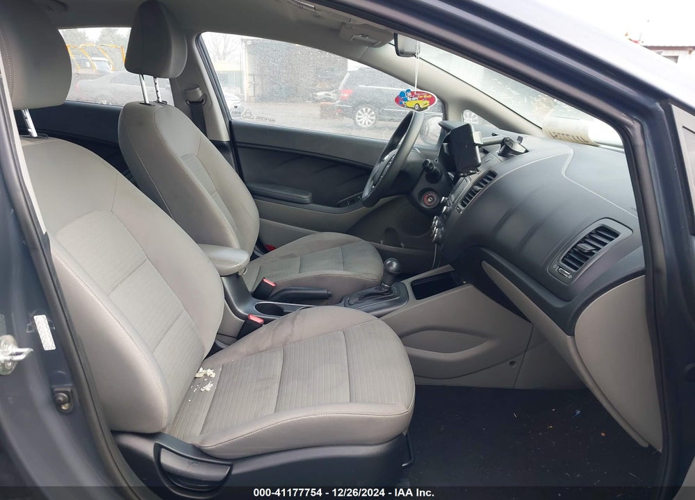 2016 KIA FORTE LX VIN: KNAFX4A66G5455252