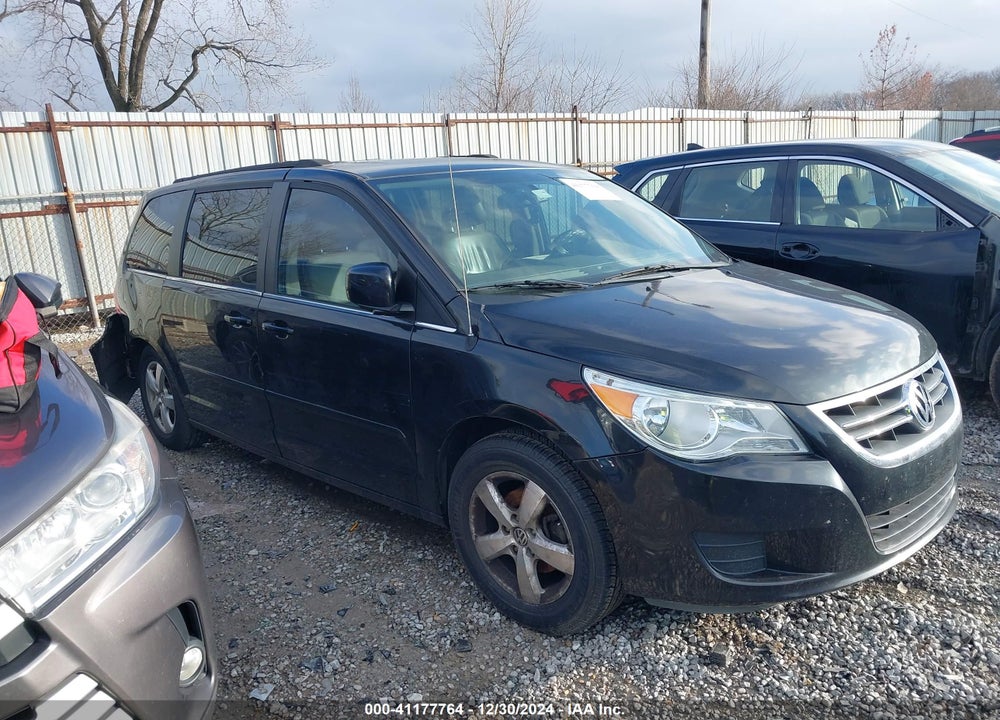 2011 VOLKSWAGEN ROUTAN SEL VIN: 2V4RW5DG0BR670544