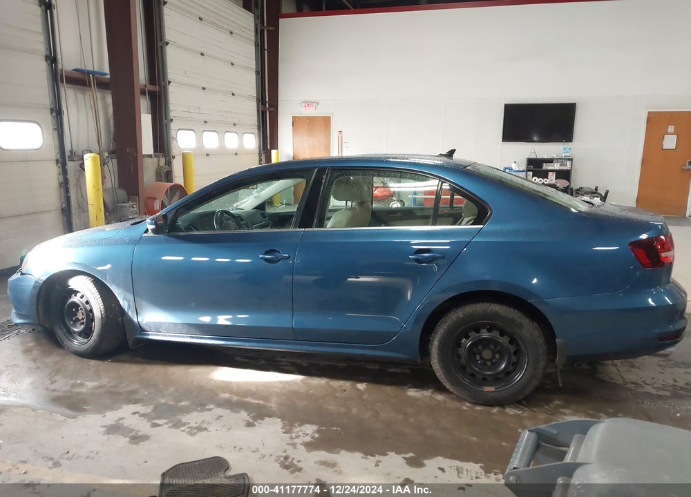 2017 VOLKSWAGEN JETTA 1.4T SE VIN: 3VWB67AJ8HM317537