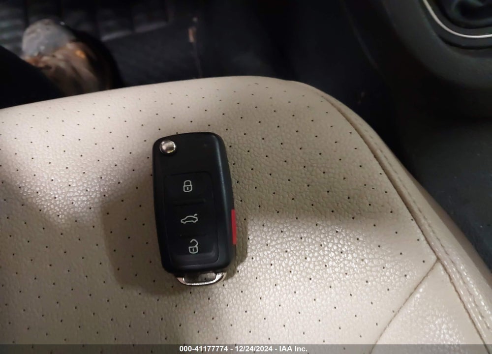 2017 VOLKSWAGEN JETTA 1.4T SE VIN: 3VWB67AJ8HM317537