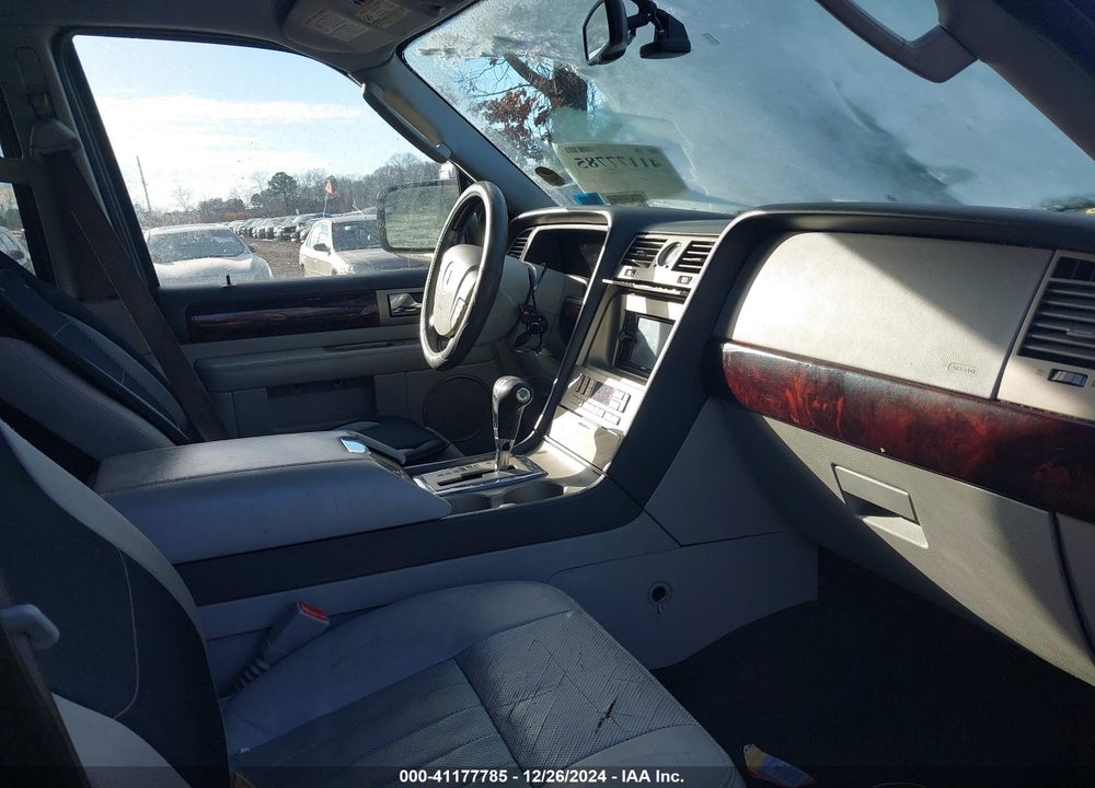 2006 LINCOLN NAVIGATOR LUXURY/ULTIMATE VIN: 5LMFU27536LJ13579