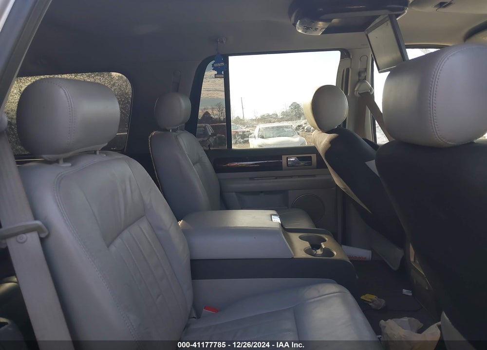 2006 LINCOLN NAVIGATOR LUXURY/ULTIMATE VIN: 5LMFU27536LJ13579