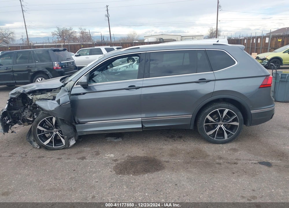 2022 VOLKSWAGEN TIGUAN 2.0T SEL R-LINE VIN: 3VV4B7AX0NM172146