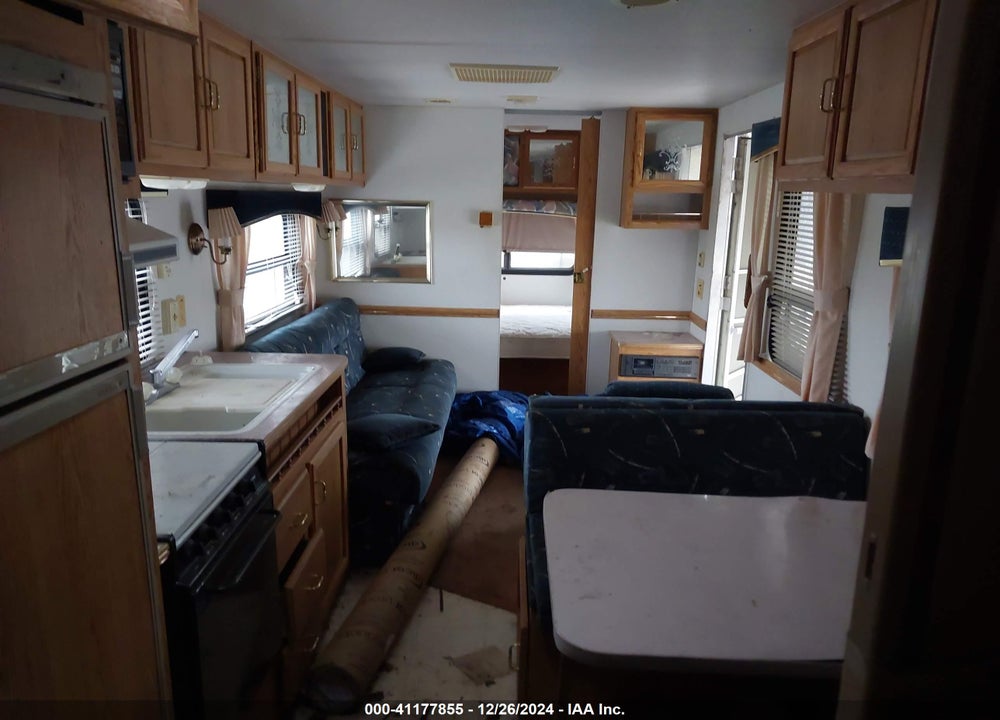 1993 FLEETWOOD WILDERNESS VIN: 1ED1S2923P4248489