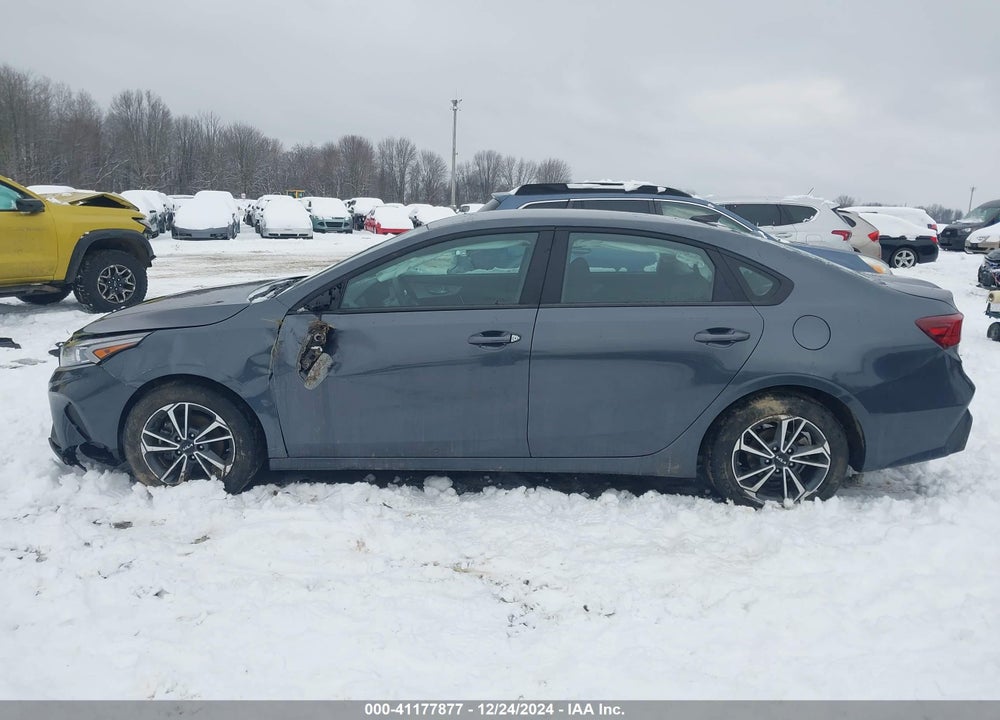 2024 KIA FORTE VIN: 3KPF24ADXRE733495