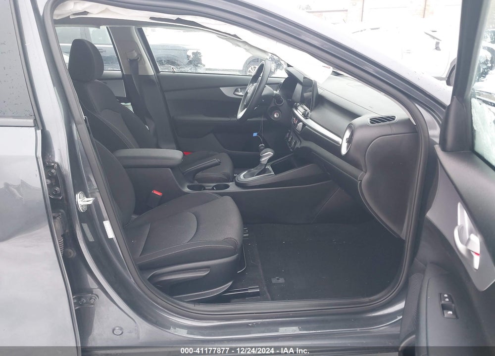 2024 KIA FORTE VIN: 3KPF24ADXRE733495