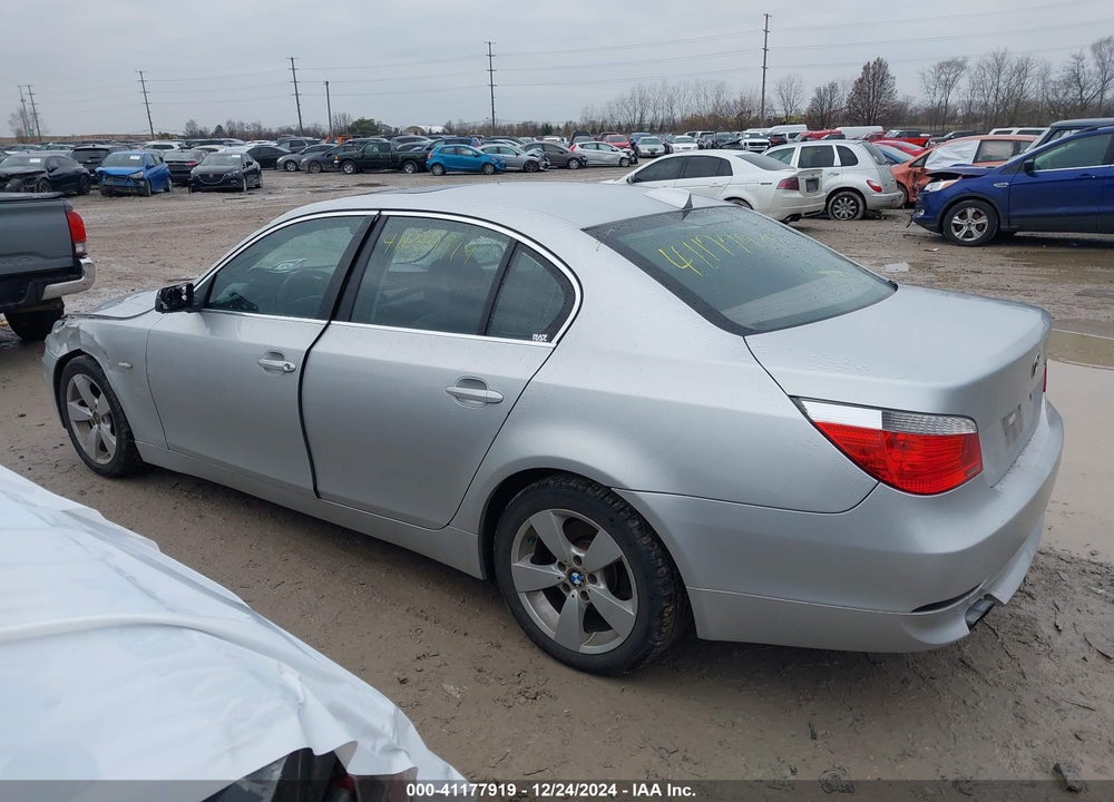 2007 BMW 530XI VIN: WBANF73537CU26226