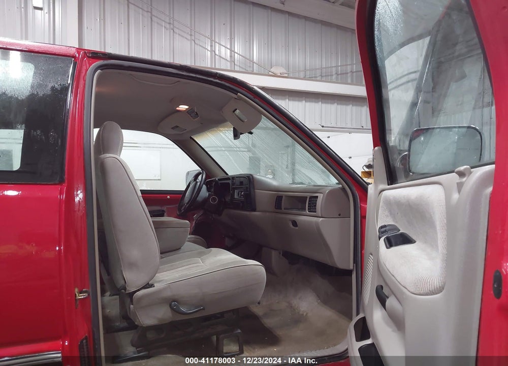 1996 DODGE RAM 1500 VIN: 3B7HC13Y6TG164810