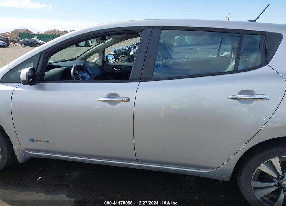 2015 NISSAN LEAF SL VIN: 1N4AZ0CP8FC309974