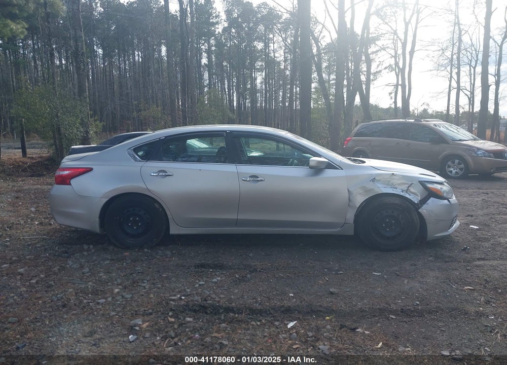 2017 NISSAN ALTIMA VIN: 1N4AL3AP1HN347964