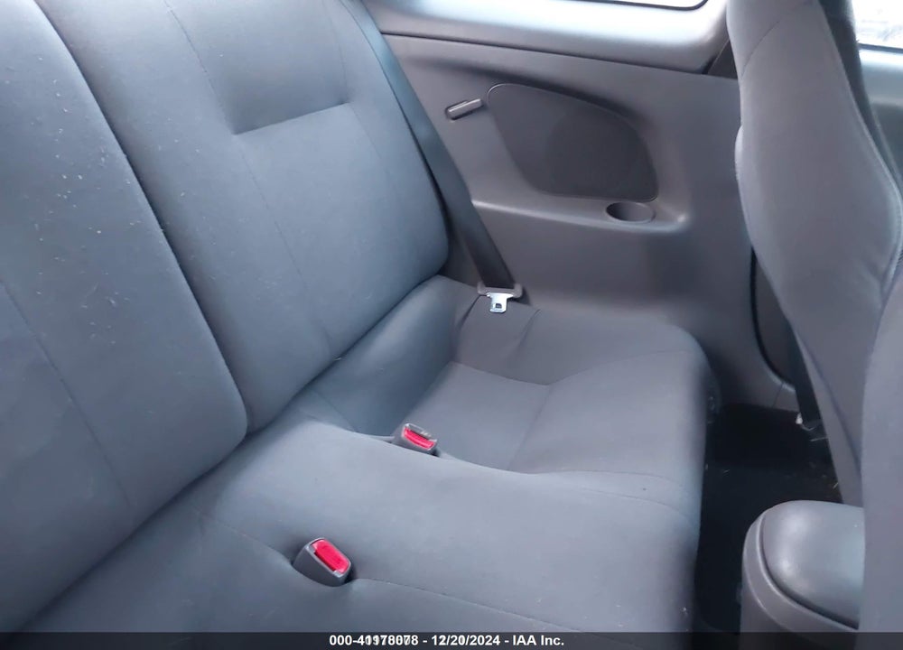 2001 TOYOTA CELICA GT VIN: JTDDR32T110079518