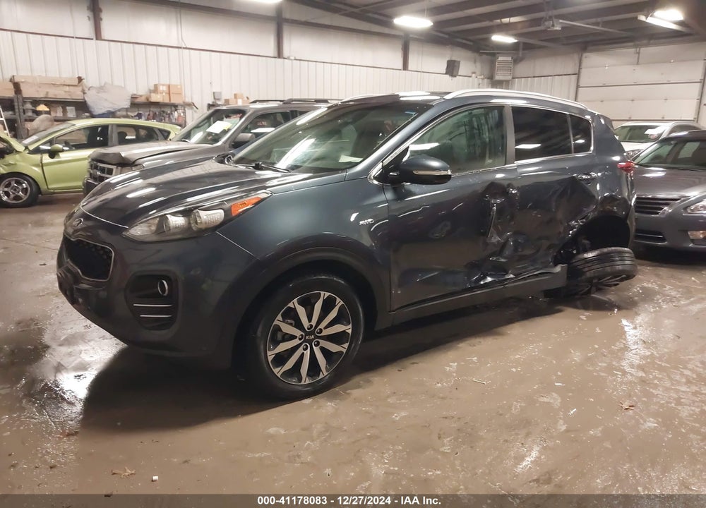 2018 KIA SPORTAGE EX VIN: KNDPNCAC8J7322257