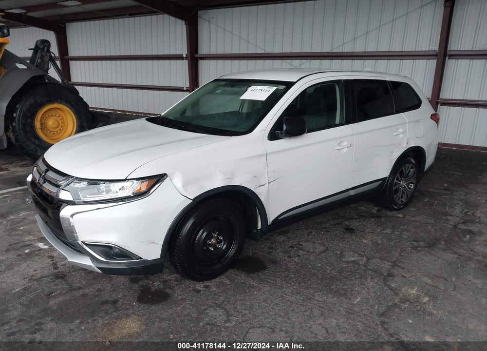 2017 MITSUBISHI OUTLANDER ES VIN: JA4AD2A3XHZ035689
