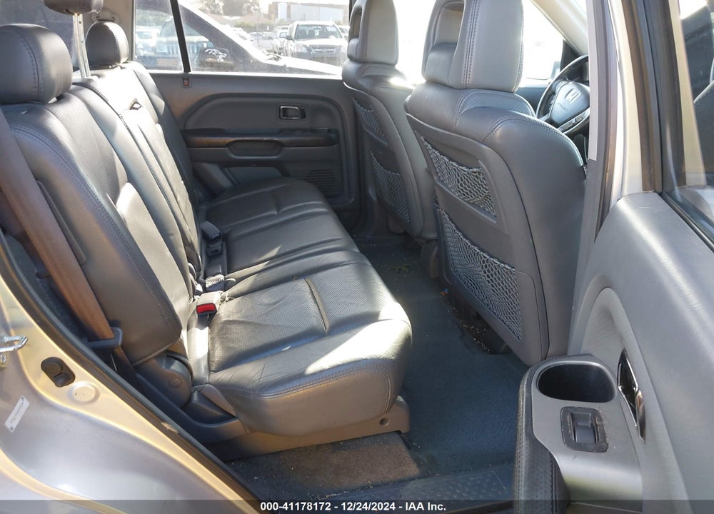 2005 HONDA PILOT EX-L VIN: 2HKYF18565H535688
