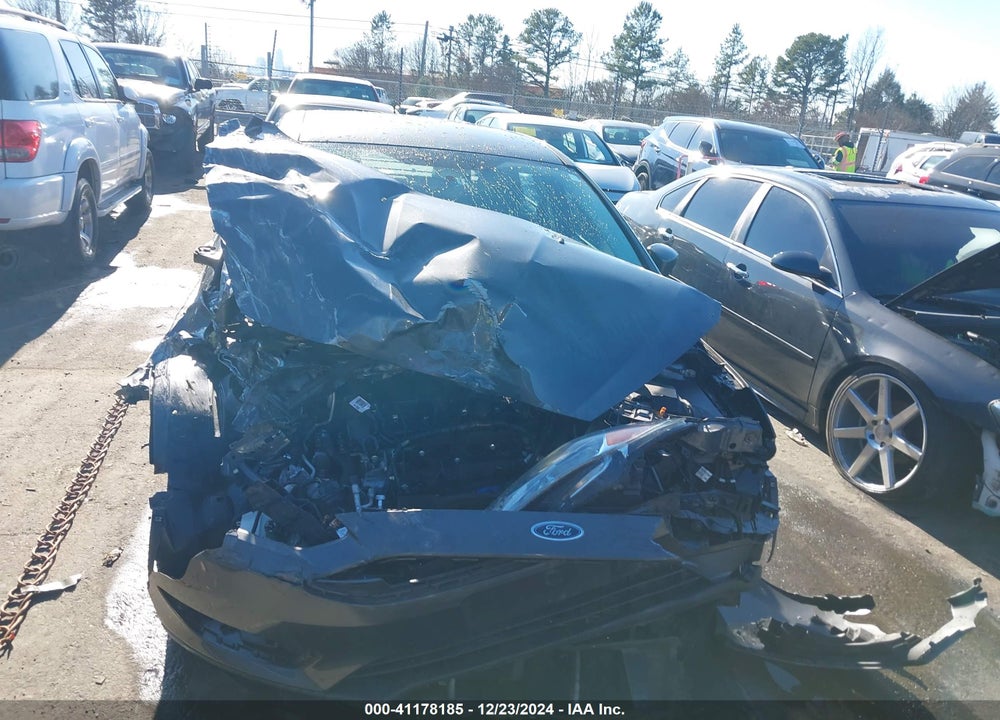2016 FORD FOCUS SE VIN: 1FADP3F25GL265969