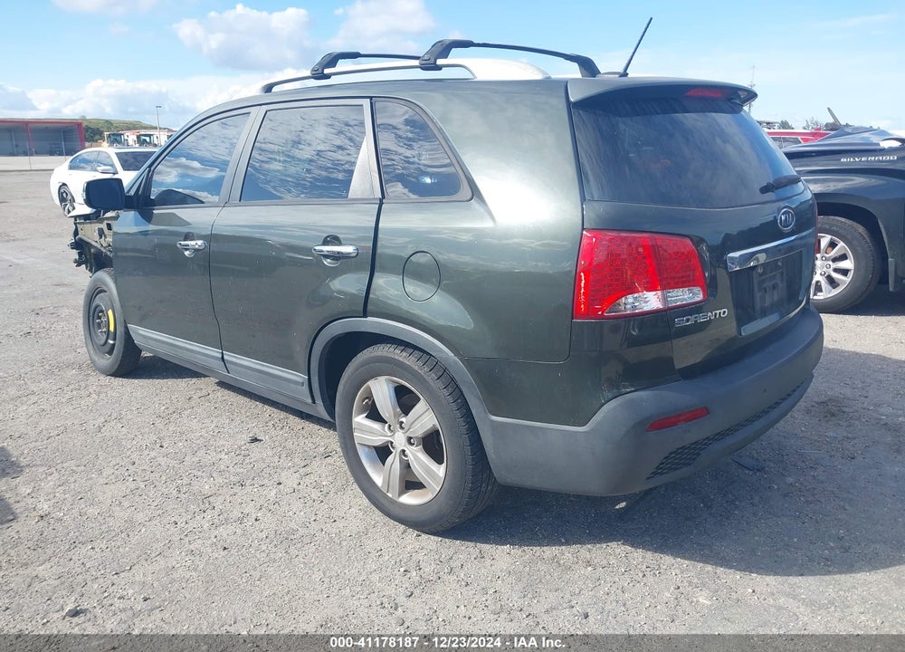 2013 KIA SORENTO EX V6 VIN: 5XYKU4A24DG328932