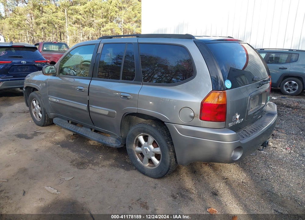 2005 GMC ENVOY SLT VIN: 1GKDT13S152139081
