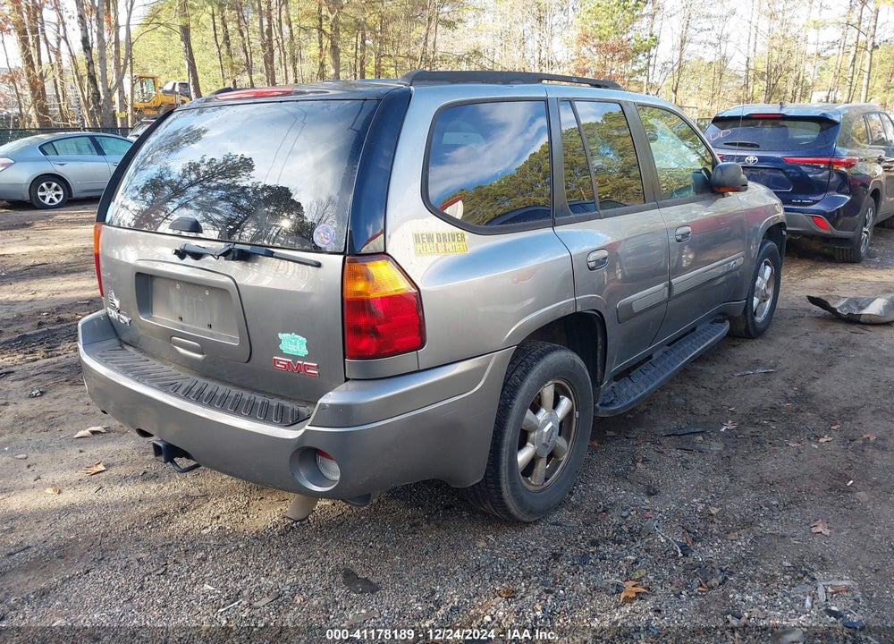 2005 GMC ENVOY SLT VIN: 1GKDT13S152139081