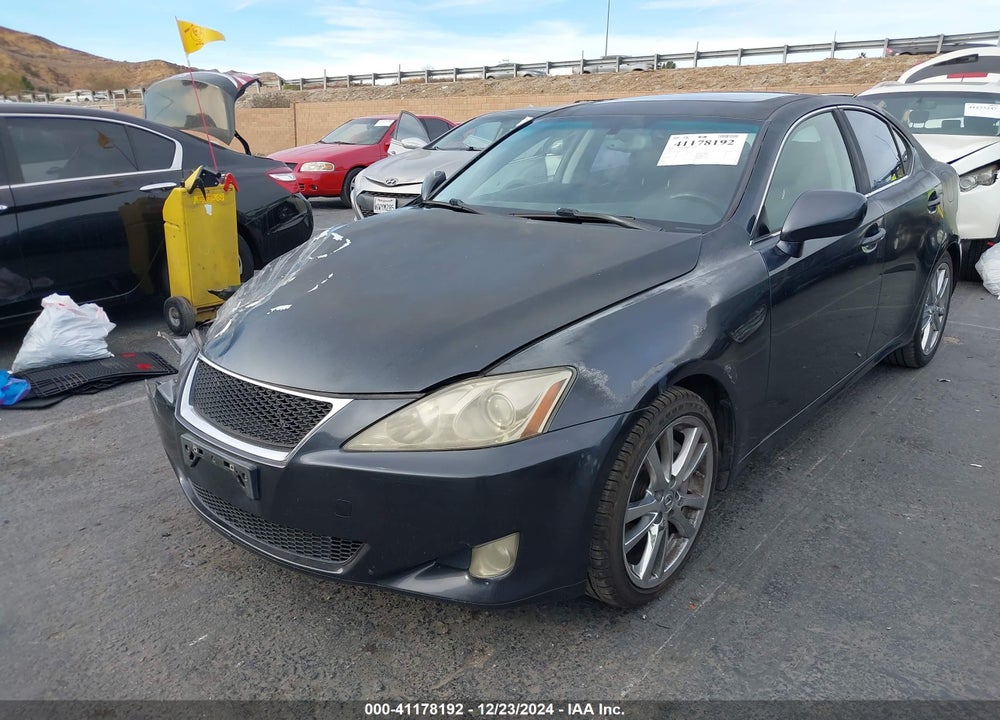 2006 LEXUS IS 350 VIN: JTHBE262465011477