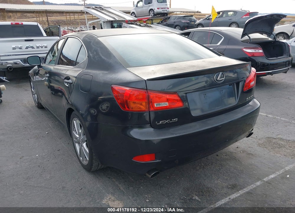 2006 LEXUS IS 350 VIN: JTHBE262465011477